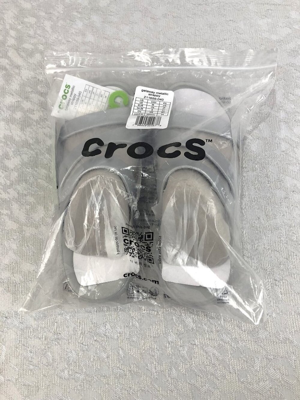 Crocs Getaway Silver Metallic Strappy Sandals Women's Size 5 NWT - Picture 2 of 10